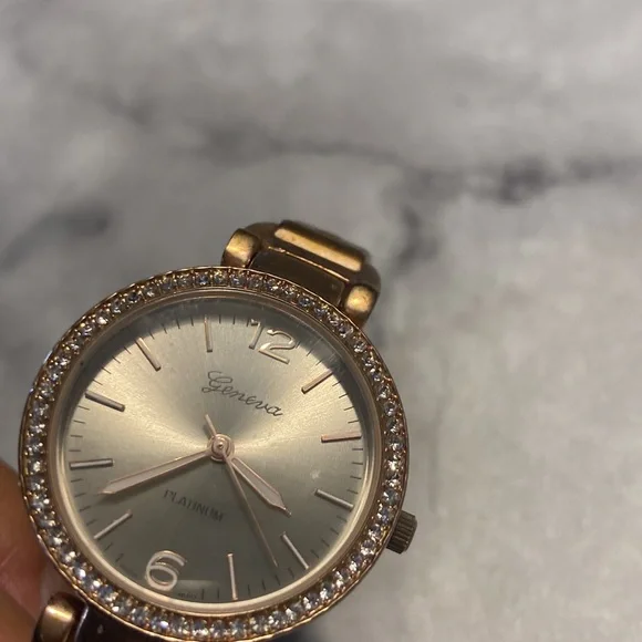 Geneva platinum - Picture 6 of 14